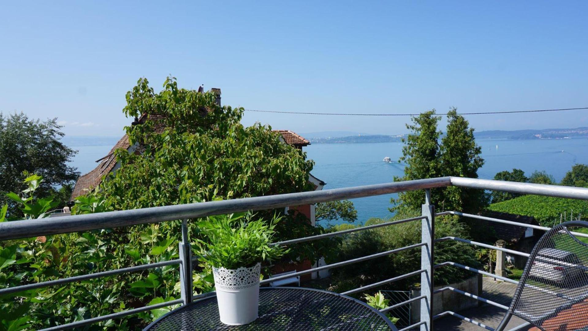 Ferienwohnung Weitsicht Meersburg Buitenkant foto