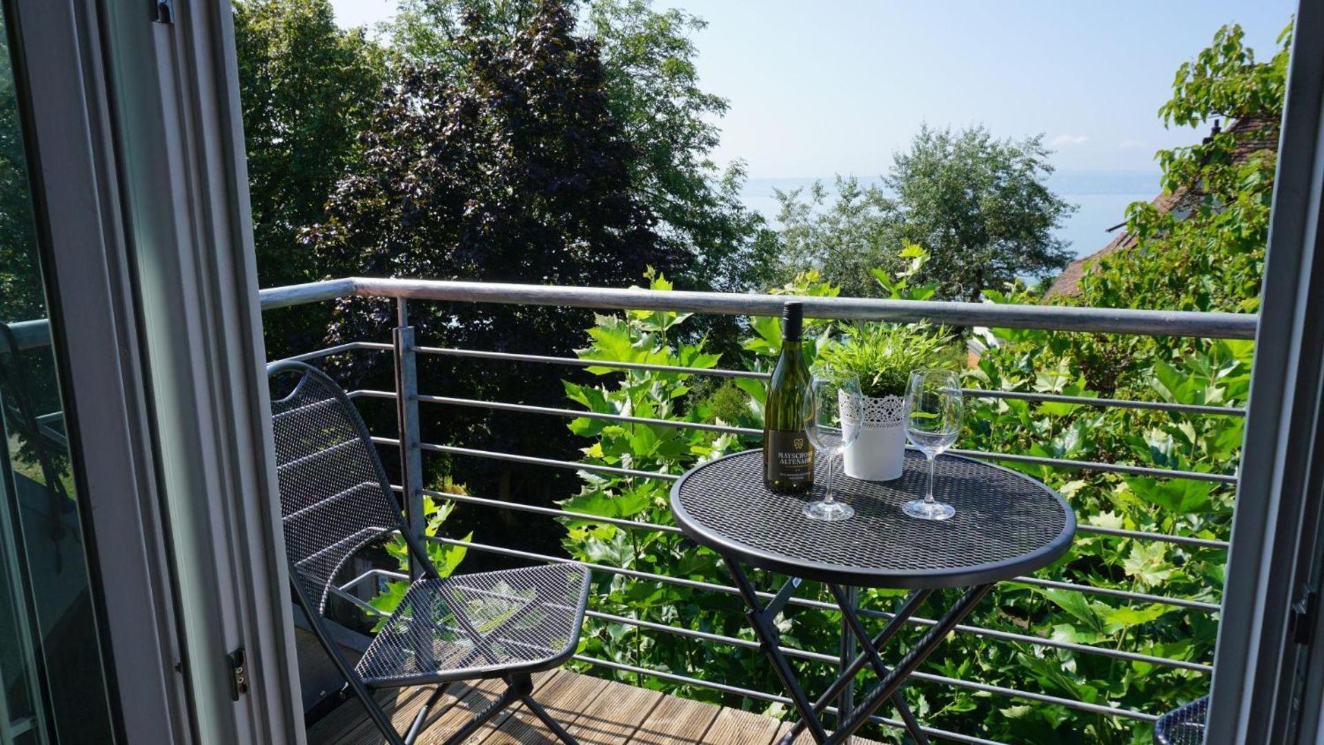 Ferienwohnung Weitsicht Meersburg Buitenkant foto